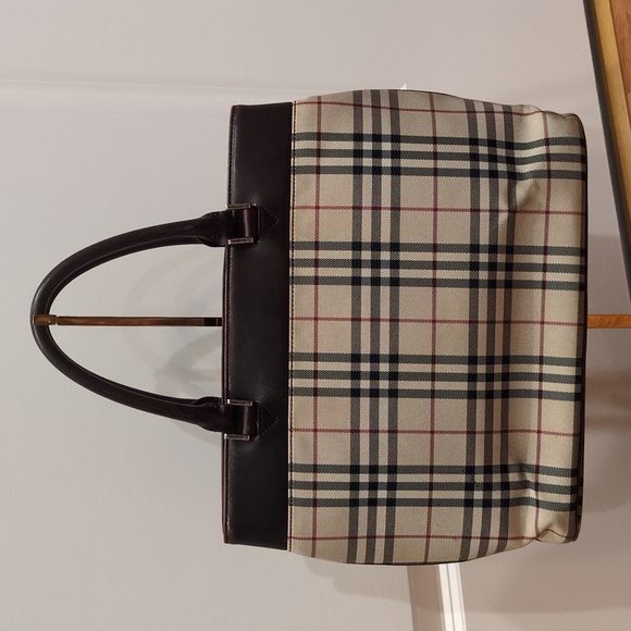 Burberry Nova Check Handbag - Picture 6 of 14